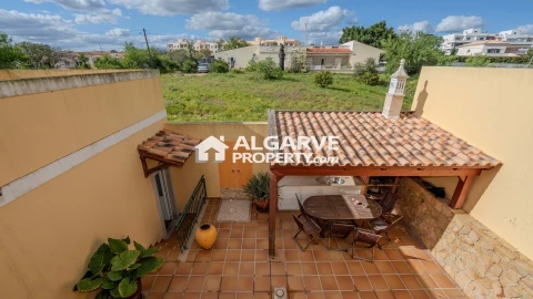 Moradia T3 para Venda em Quelfes