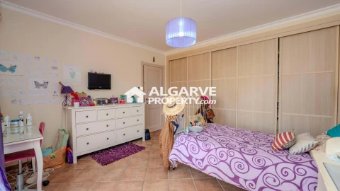 Moradia T3 para Venda em Quelfes