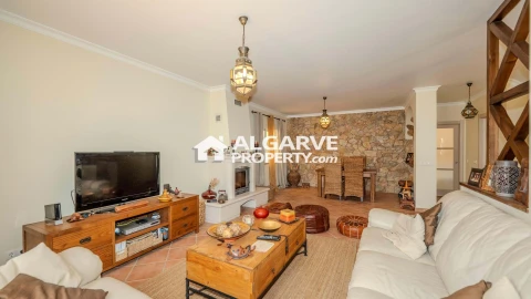 Moradia T3 para Venda em Quelfes