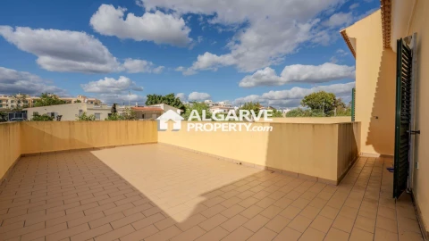 Moradia T3 para Venda em Quelfes
