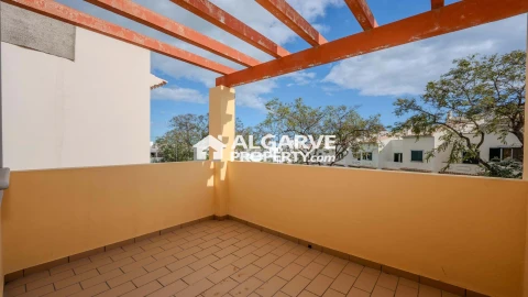 Moradia T3 para Venda em Quelfes