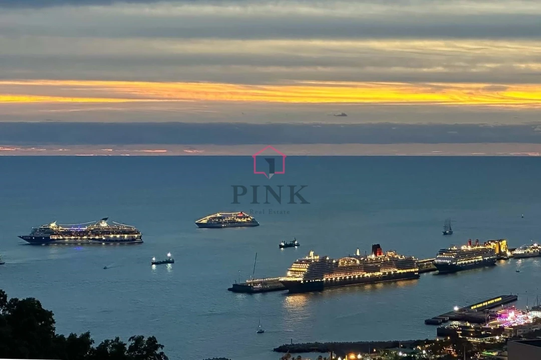 Terreno para Venda em Funchal (Santa Maria Maior) Foto 1
