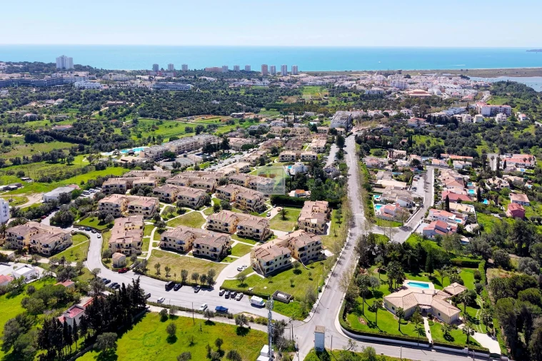 Apartamento T1 para Venda em Alvor Foto 36