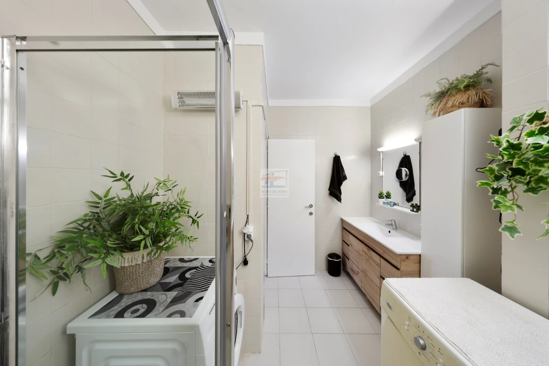 Apartamento T1 para Venda em Alvor Foto 24