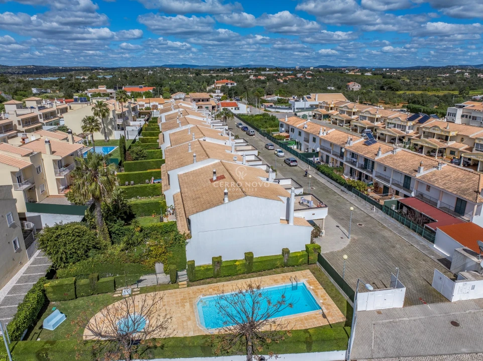 Moradia T4 para Venda em Ferreiras Foto 28