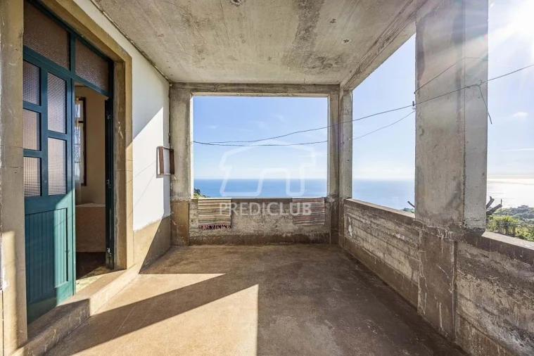 Moradia T2 para Venda em Canhas Foto 4