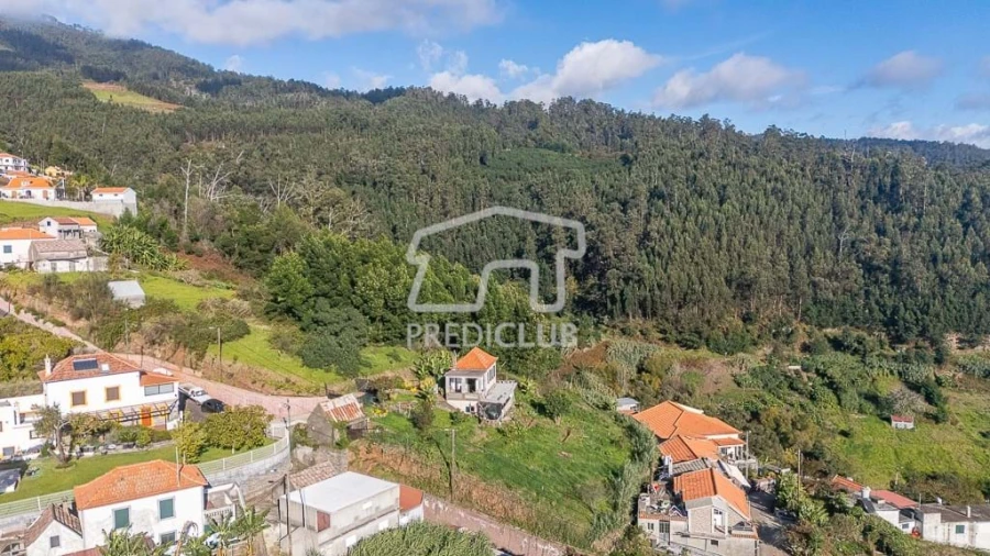 Moradia T2 para Venda em Canhas Foto 18