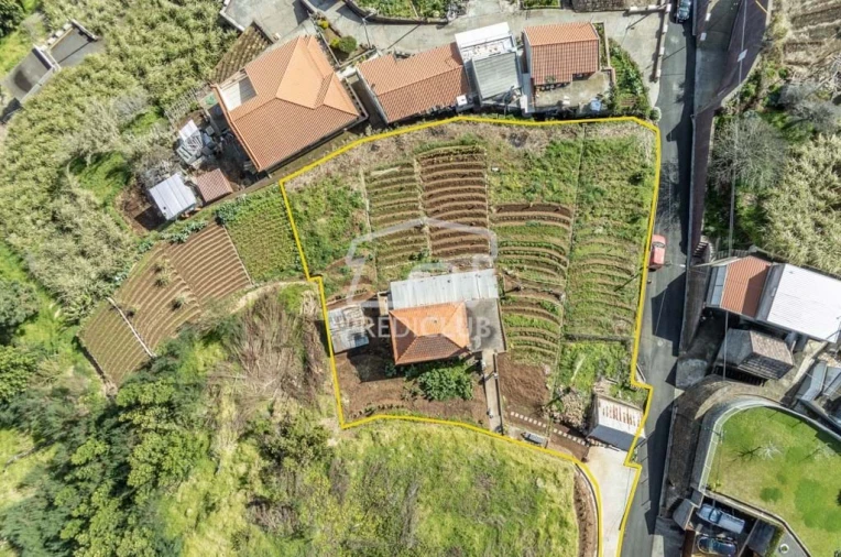 Moradia T2 para Venda em Canhas Foto 24