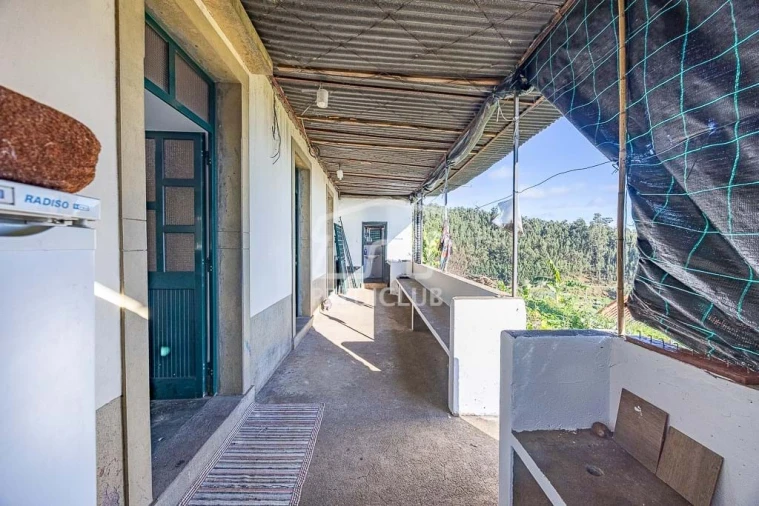 Moradia T2 para Venda em Canhas Foto 10