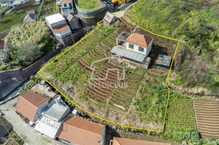 Moradia T2 para Venda em Canhas Foto 2