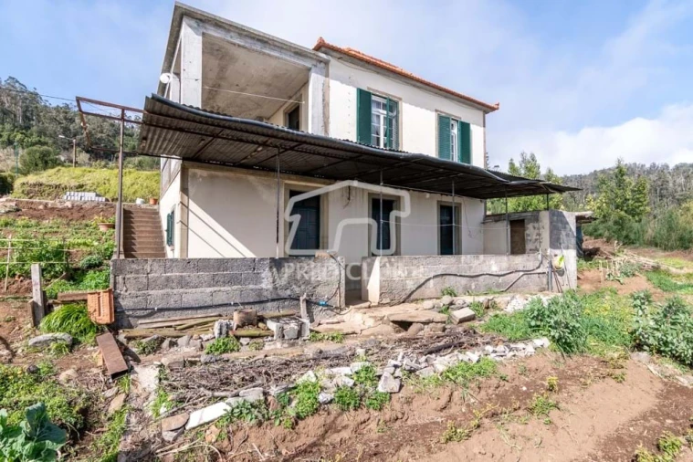 Moradia T2 para Venda em Canhas Foto 3