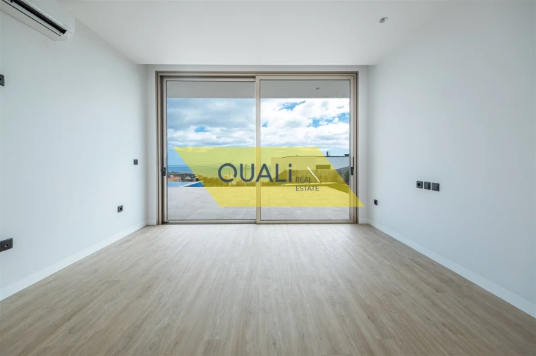 Moradia T3 para Venda em Estreito da Calheta Foto 17