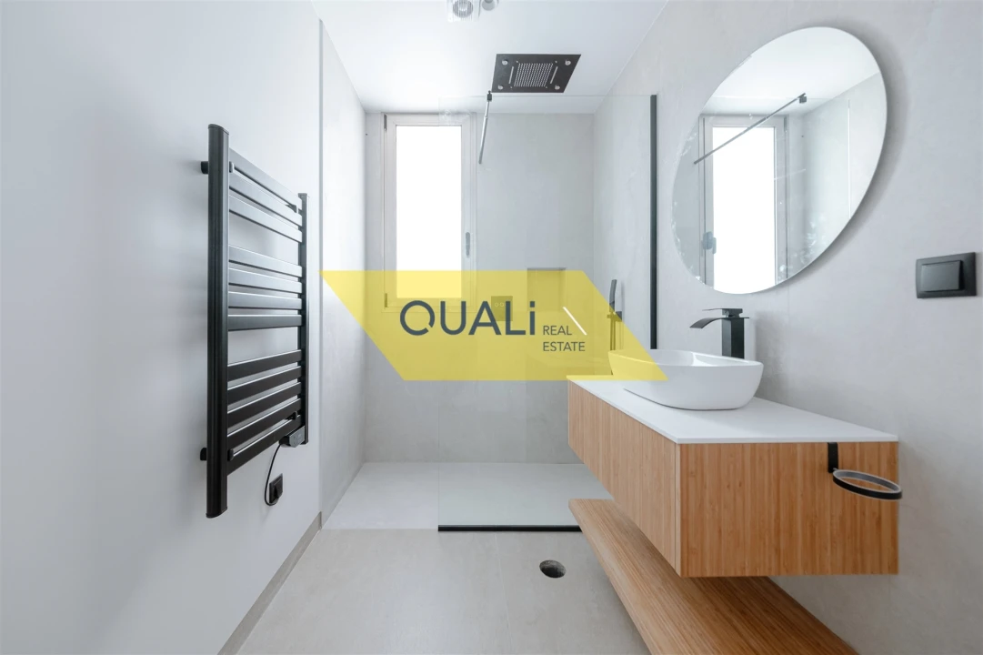 Moradia T3 para Venda em Estreito da Calheta Foto 10