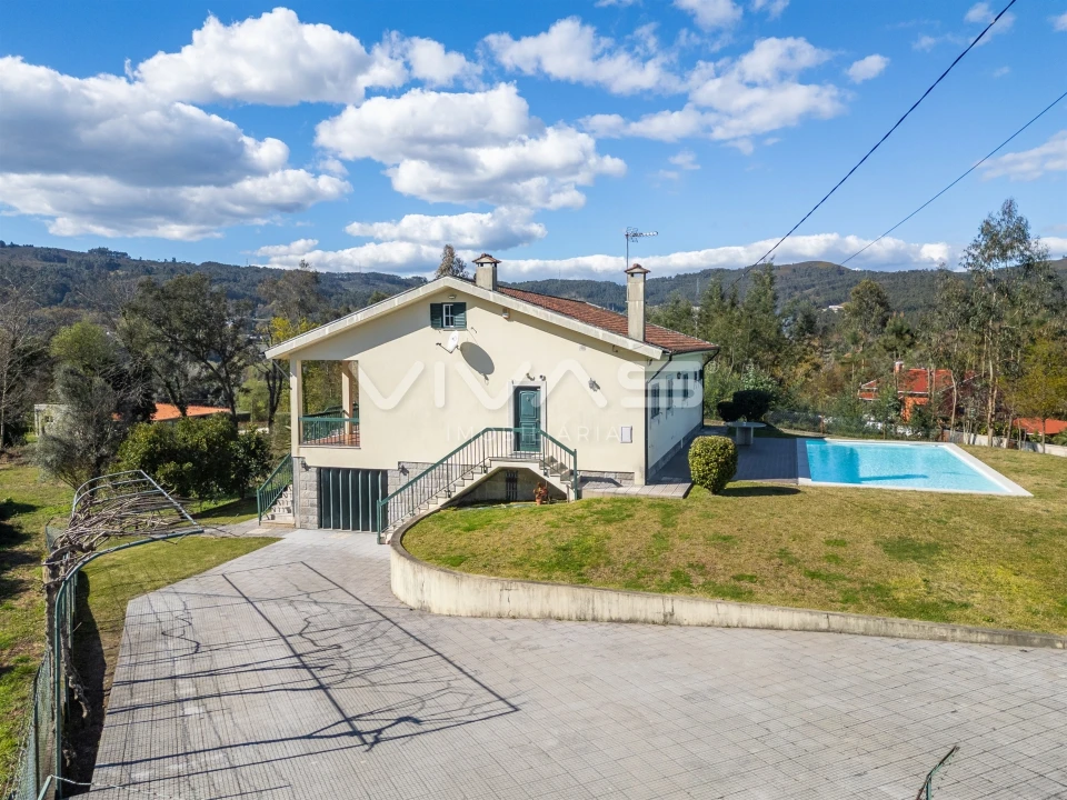 Moradia T3 para Venda em Esqueiros, Nevogilde e Travassós Foto 5