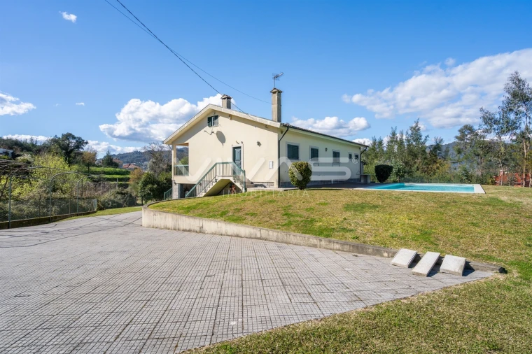 Moradia T3 para Venda em Esqueiros, Nevogilde e Travassós Foto 29