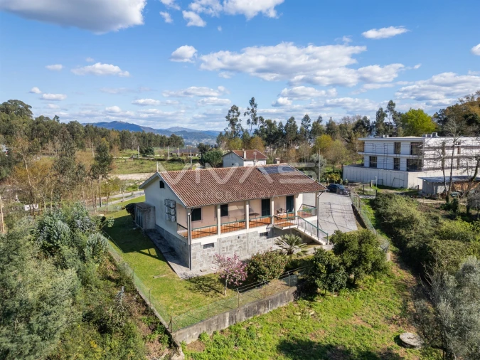 Moradia T3 para Venda em Esqueiros, Nevogilde e Travassós Foto 37