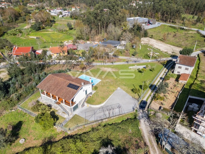 Moradia T3 para Venda em Esqueiros, Nevogilde e Travassós