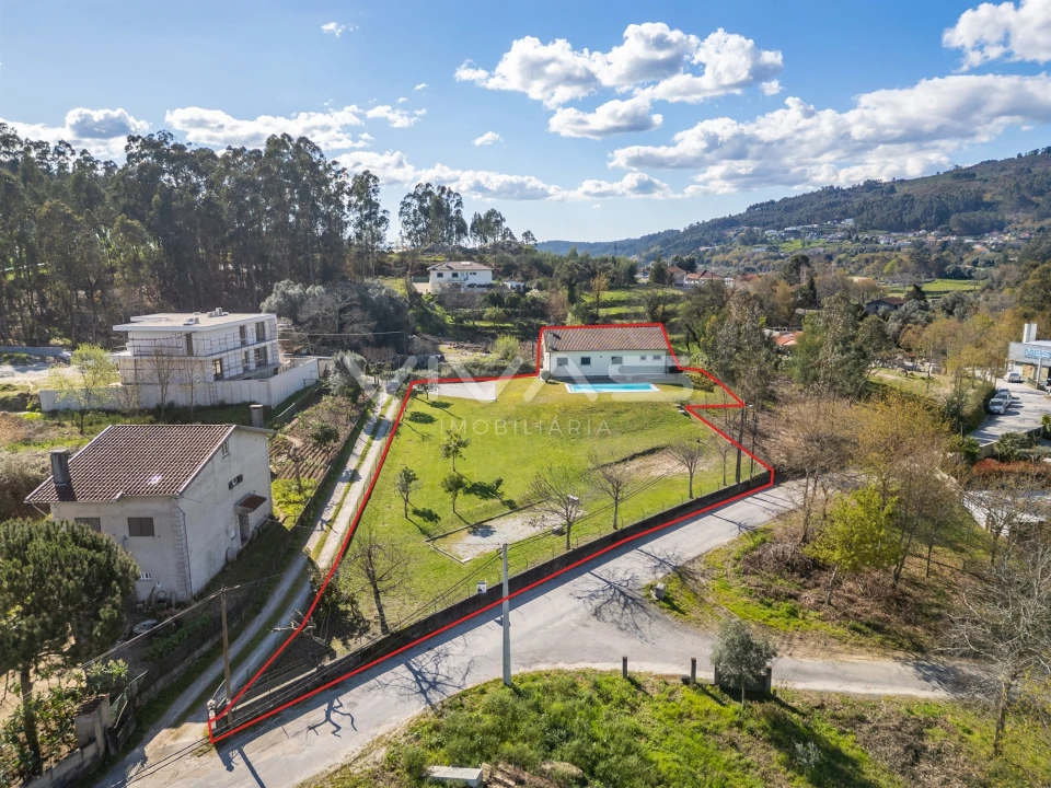 Moradia T3 para Venda em Esqueiros, Nevogilde e Travassós Foto 40