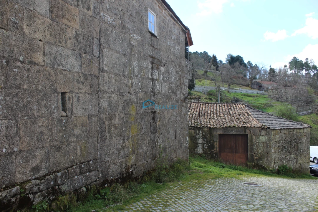 Moradia T6 para Venda em Telões Foto 6