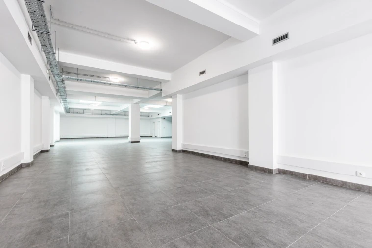 Loja para Arrendamento em Santo António Foto 5