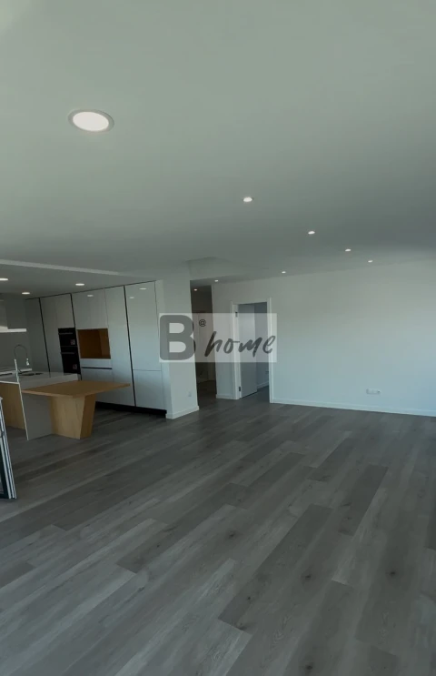 Apartamento T2 para Venda em Corroios