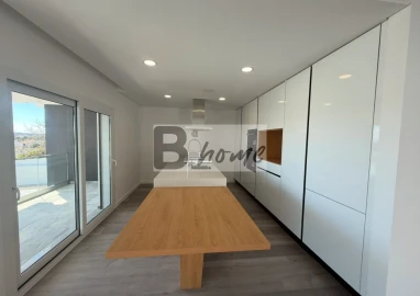 Apartamento T1 para Venda em Corroios