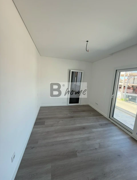 Apartamento T2 para Venda em Corroios