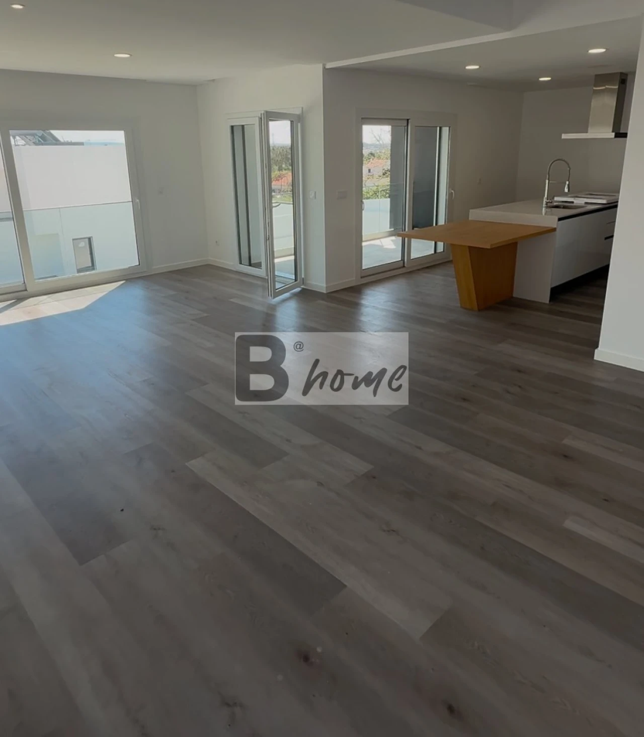 Apartamento T2 para Venda em Corroios Foto 4