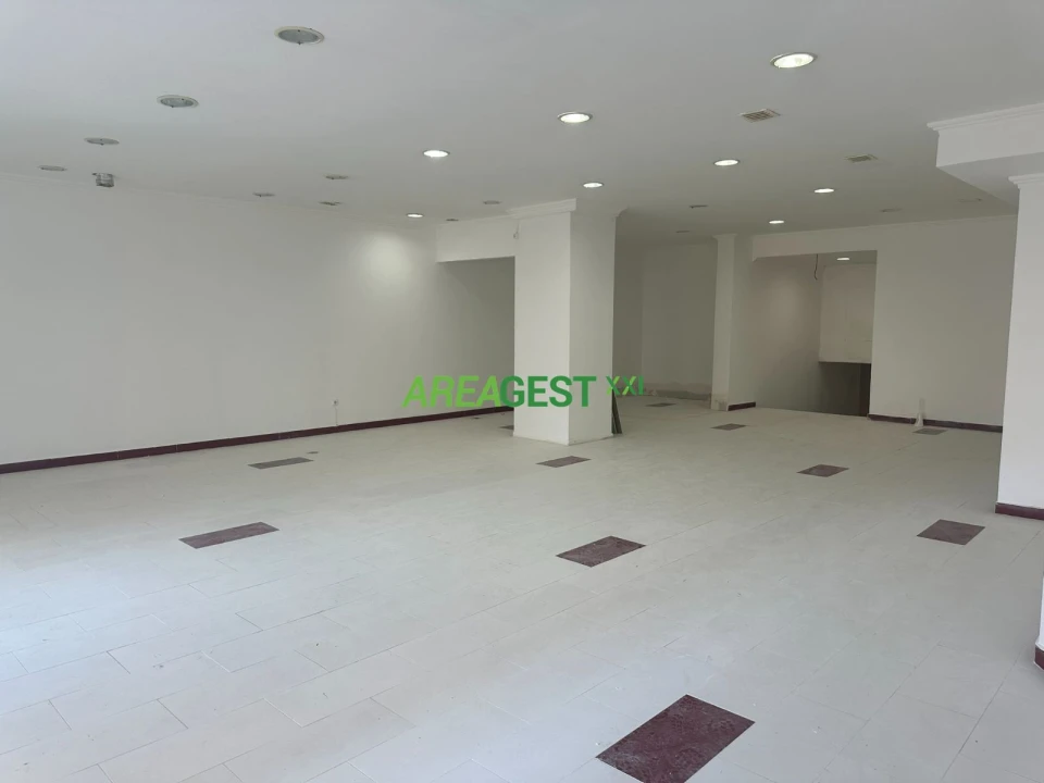 Loja para Venda em Costa da Caparica Foto 1