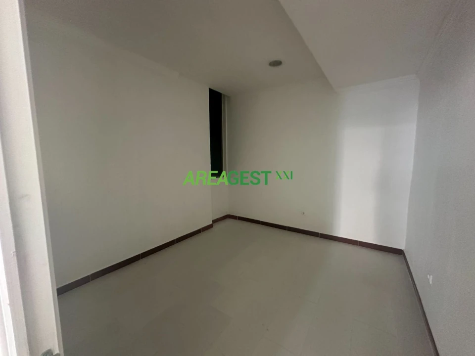 Loja para Venda em Costa da Caparica Foto 6