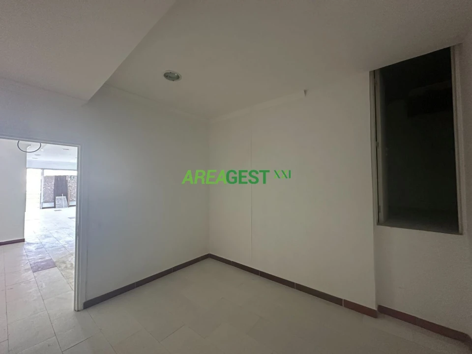 Loja para Venda em Costa da Caparica Foto 7