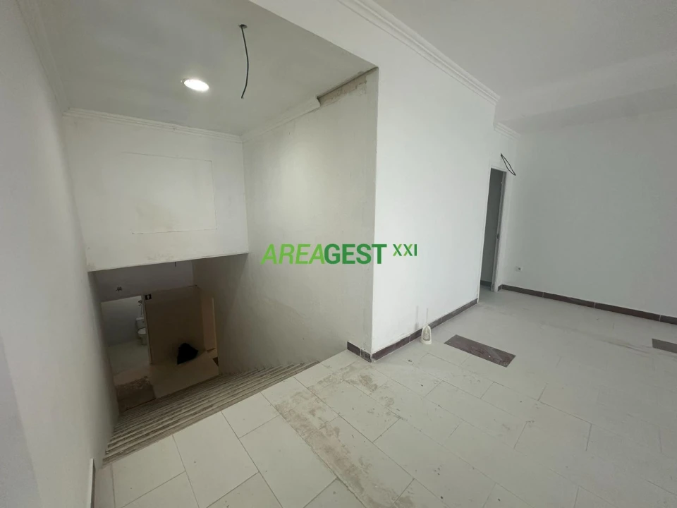 Loja para Venda em Costa da Caparica Foto 8