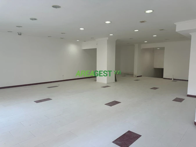 Loja para Venda em Costa da Caparica Foto 1