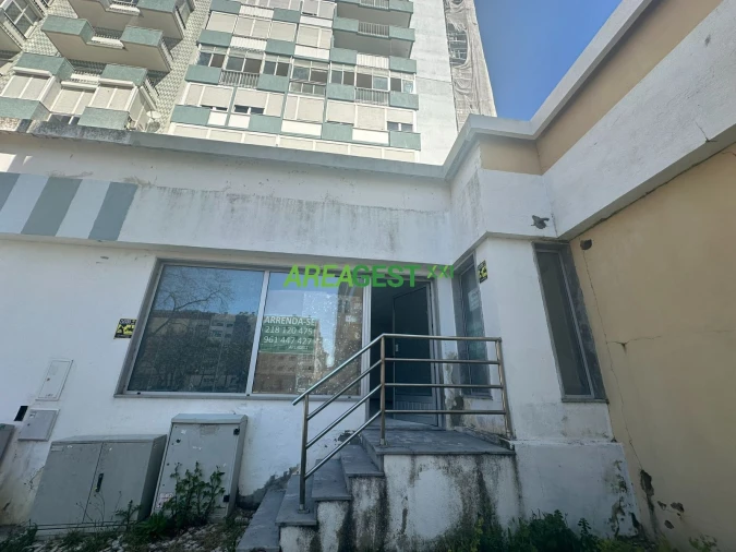 Loja para Venda em Costa da Caparica Foto 21