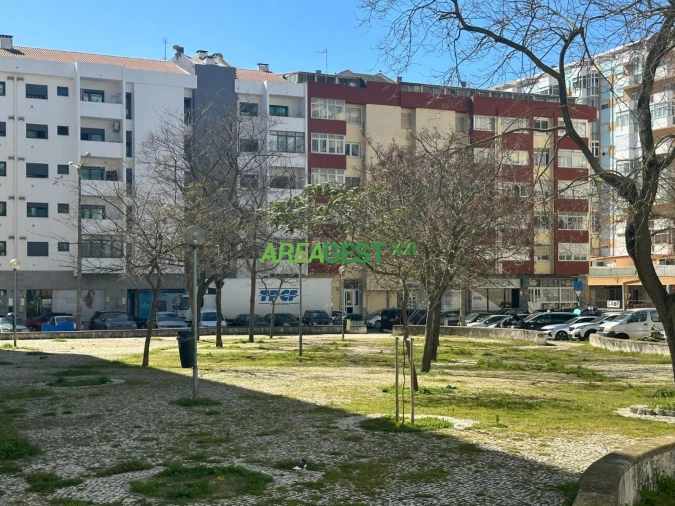Loja para Venda em Costa da Caparica Foto 23