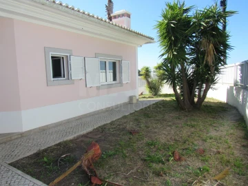 Moradia T5 para Venda em Sesimbra (Castelo)