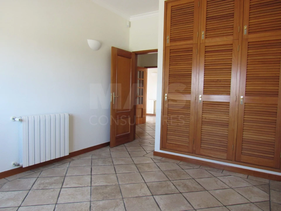 Moradia T5 para Venda em Sesimbra (Castelo) Foto 10