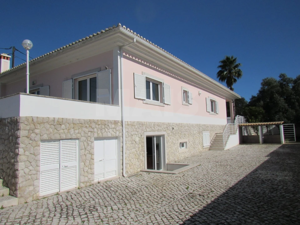 Moradia T5 para Venda em Sesimbra (Castelo) Foto 4