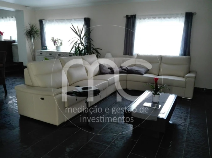 Moradia T4 para Venda em Monte Real e Carvide Foto 8