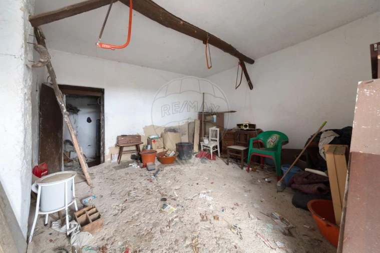 Moradia T3 para Venda em Alcoentre Foto 2