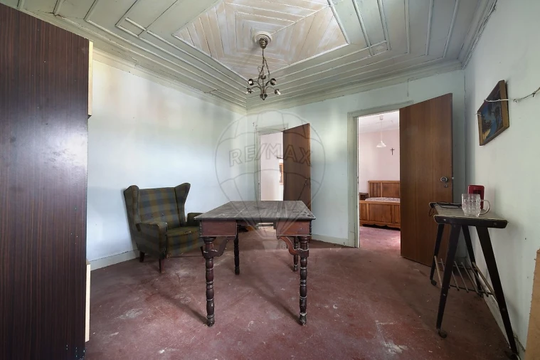 Moradia T3 para Venda em Alcoentre Foto 9