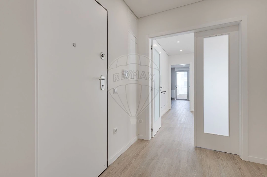 Apartamento T5 para Venda em Gafanha da Encarnação Foto 26