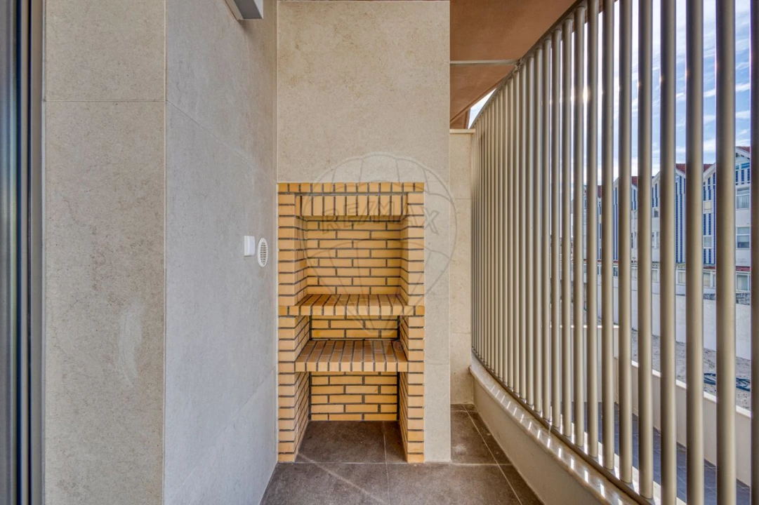 Apartamento T5 para Venda em Gafanha da Encarnação Foto 21