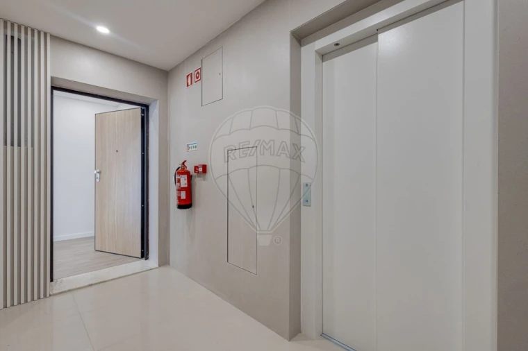 Apartamento T3 para Venda em Gafanha da Encarnação Foto 42