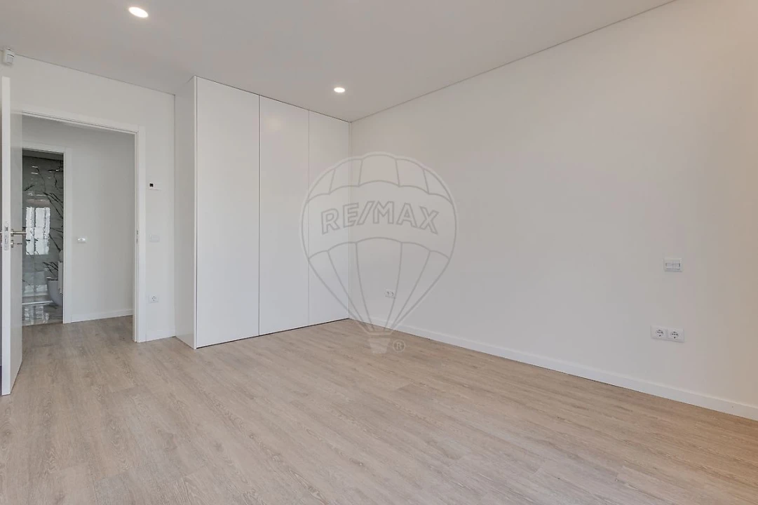 Apartamento T3 para Venda em Gafanha da Encarnação Foto 35