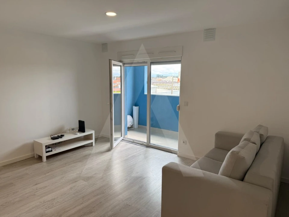 Apartamento T2 para Arrendamento em Aradas Foto 6