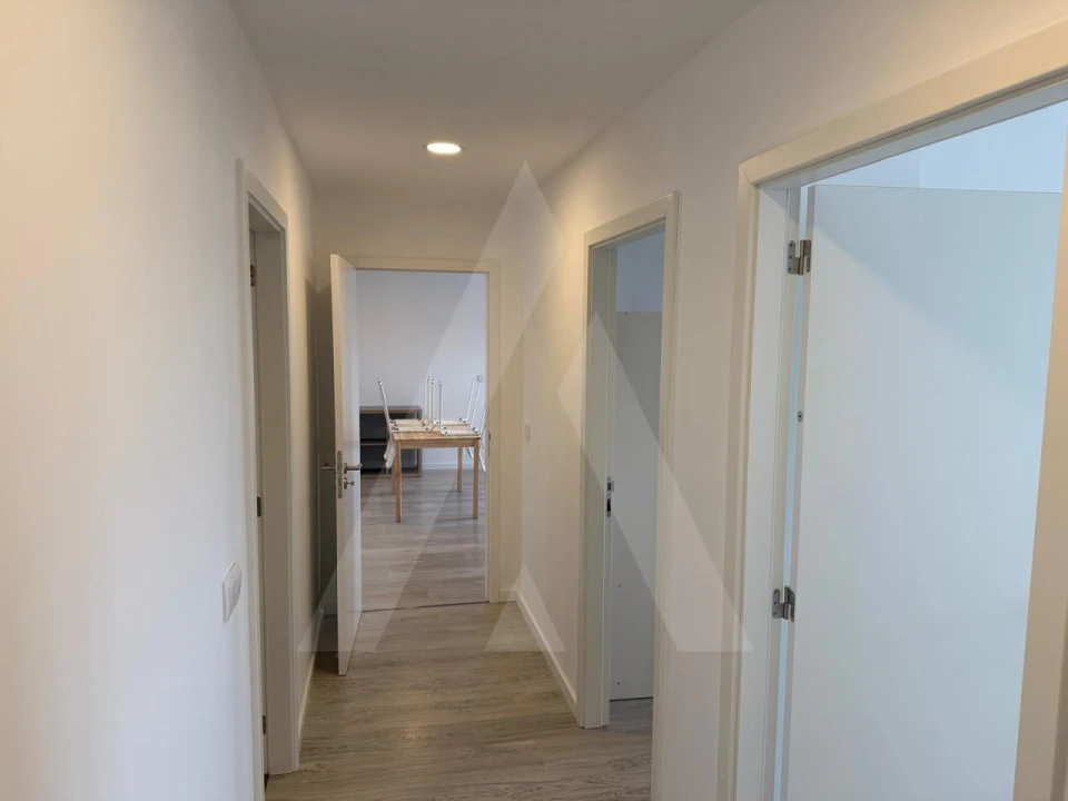Apartamento T2 para Arrendamento em Aradas Foto 7