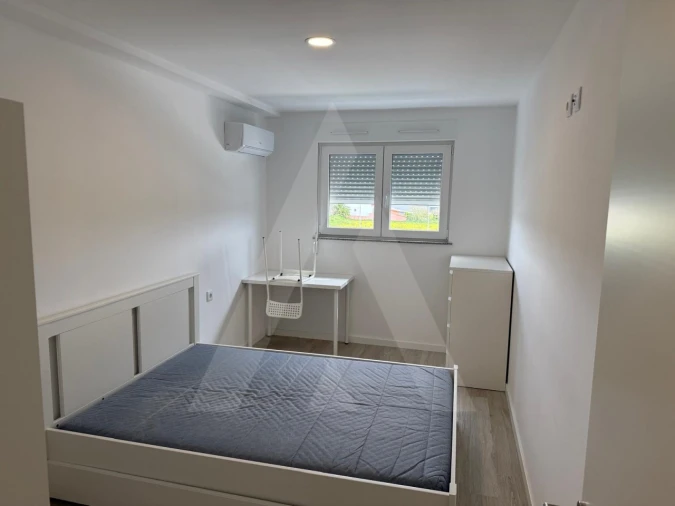 Apartamento T2 para Arrendamento em Aradas Foto 9