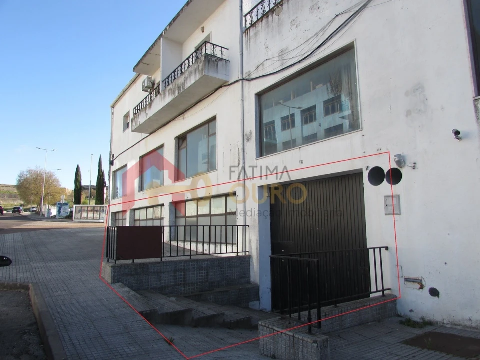 Loja para Venda em Assunção, Ajuda, Salvador e Santo Ildefonso Foto 1