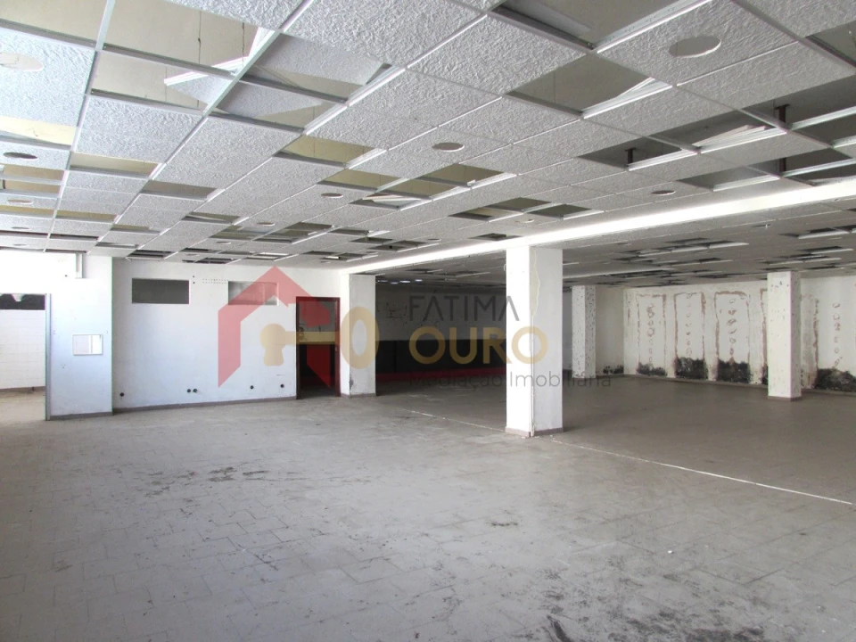 Loja para Venda em Assunção, Ajuda, Salvador e Santo Ildefonso Foto 4